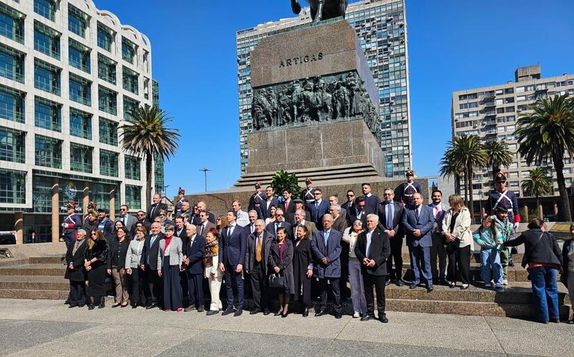 El embajador de Nicaragua en Uruguay Licio Gelli celebro el 203 aniversario de la Independencia de los Países de Centroamérica